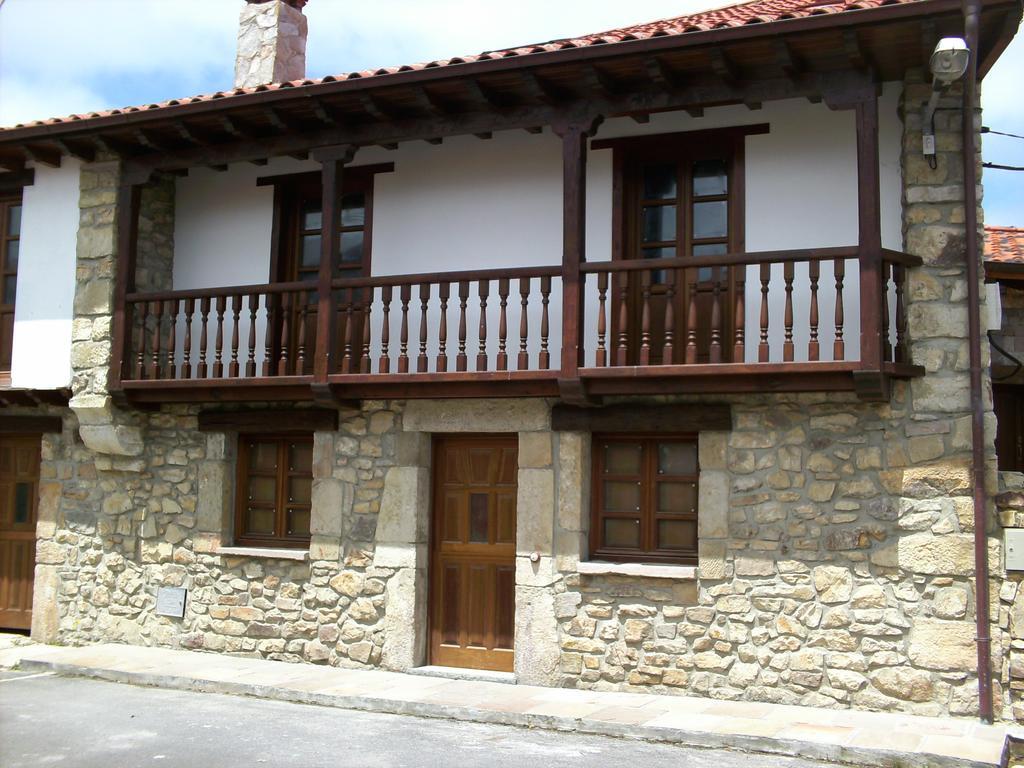 El Cabanon De Pimiango Guest House Exterior photo