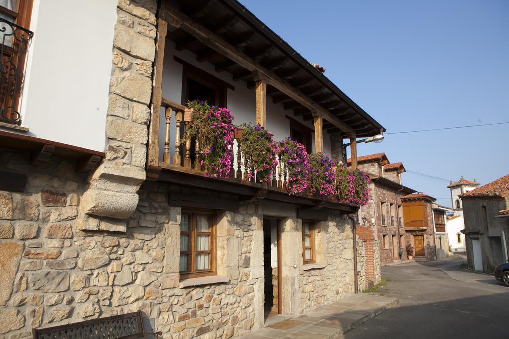 El Cabanon De Pimiango Guest House Room photo